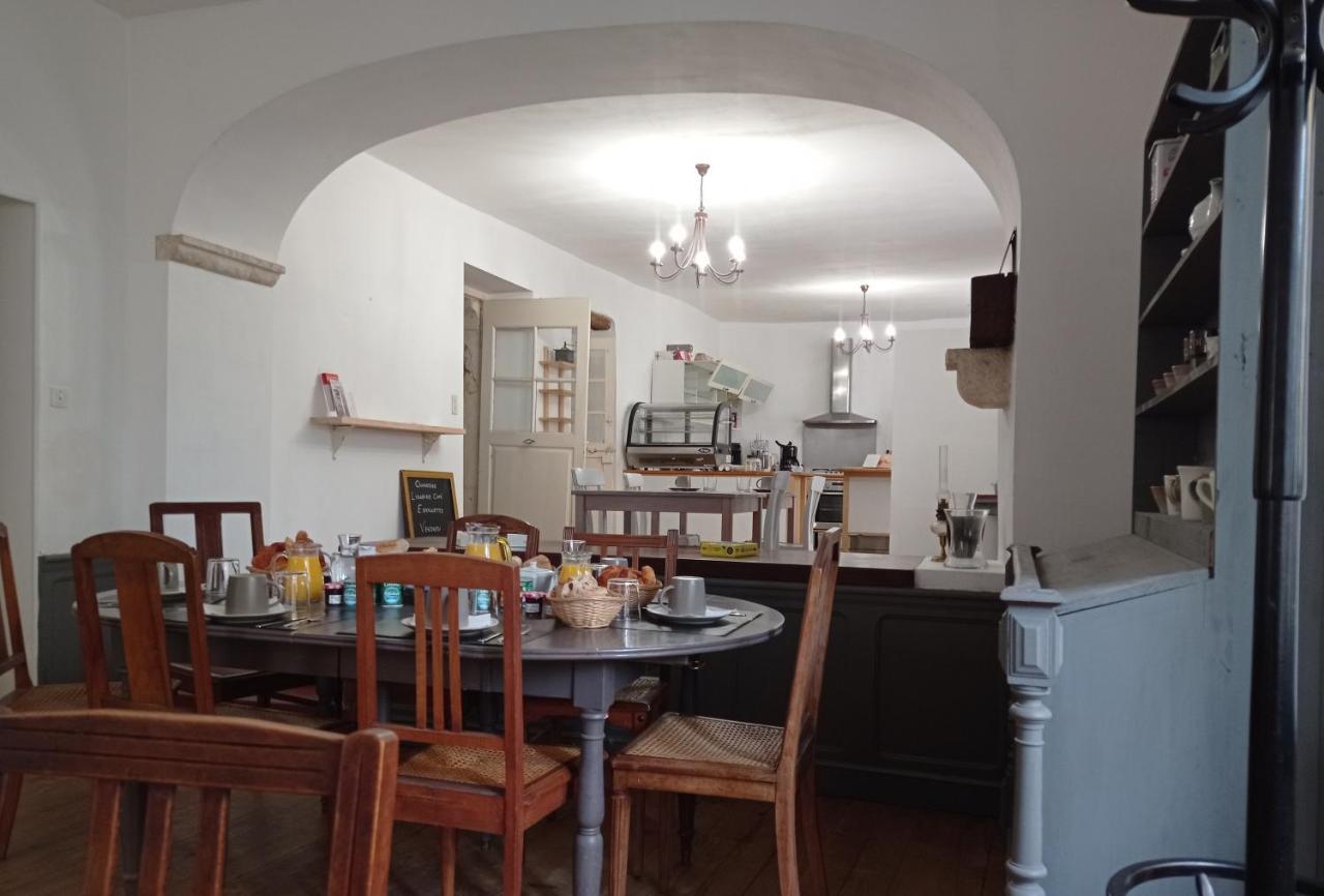 Maison Rives - Village Du Livre De Montolieu Екстер'єр фото