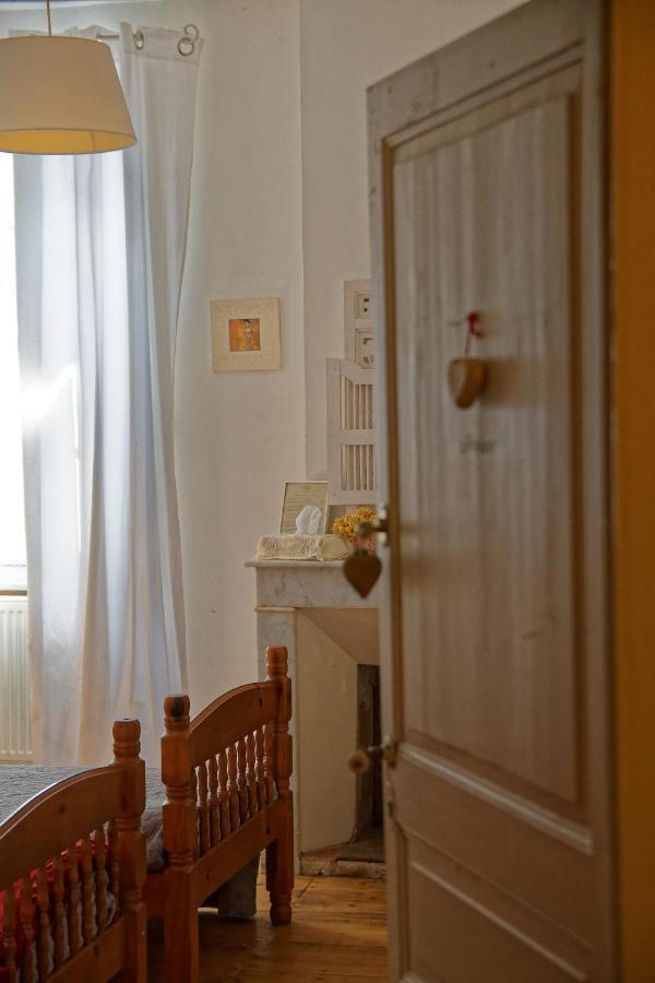 Maison Rives - Village Du Livre De Montolieu Екстер'єр фото