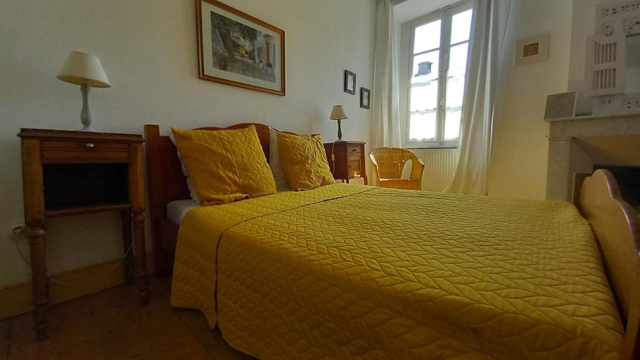 Maison Rives - Village Du Livre De Montolieu Екстер'єр фото