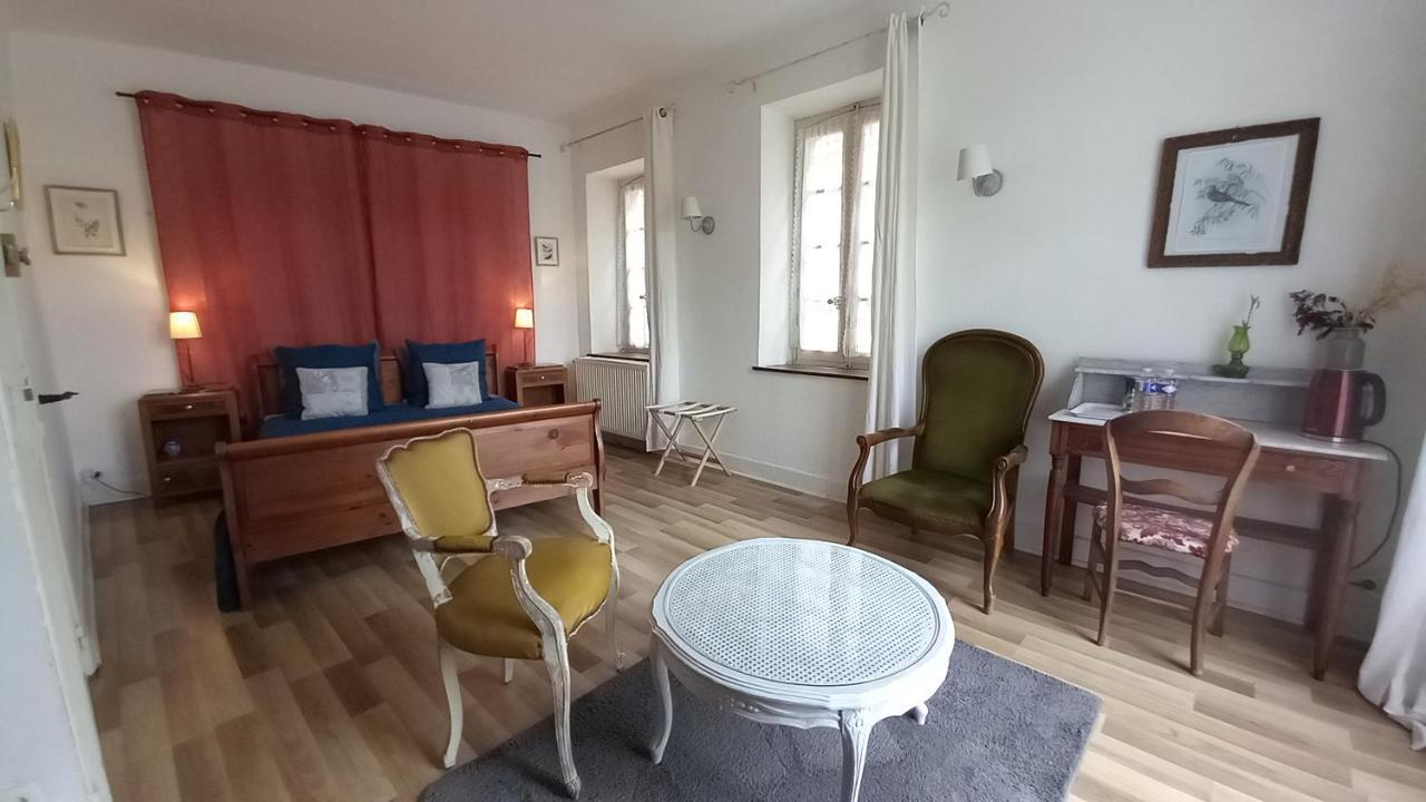 Maison Rives - Village Du Livre De Montolieu Екстер'єр фото