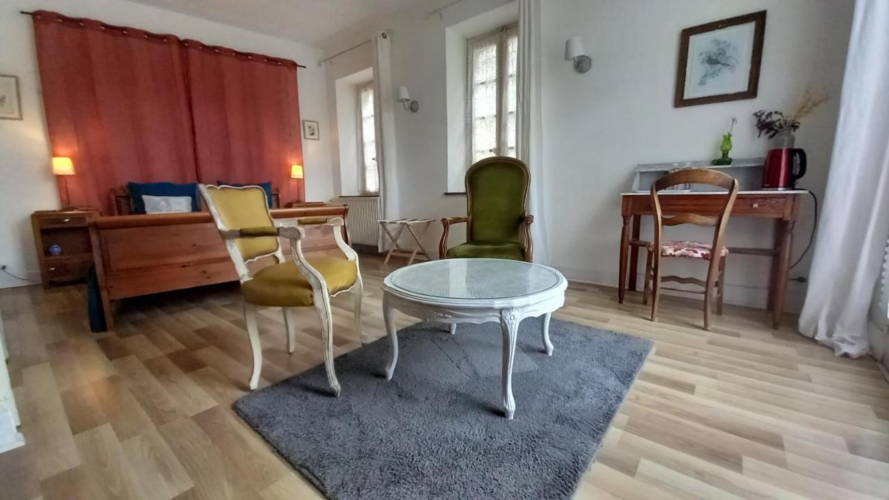 Maison Rives - Village Du Livre De Montolieu Екстер'єр фото